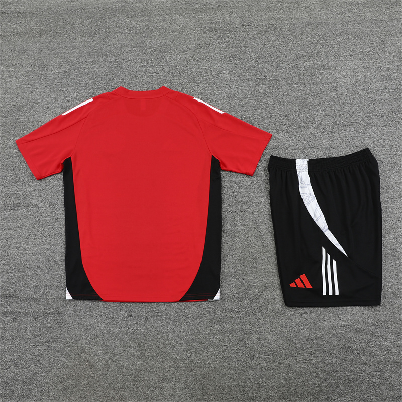 24/25 Short Sleeve Manchester United Red Summer Training Suit Kids Size