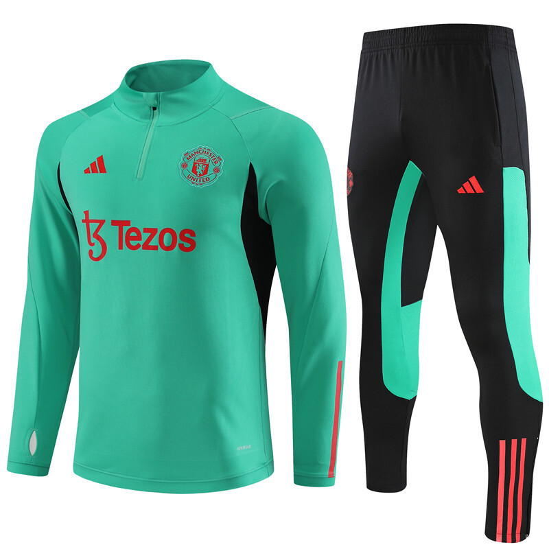 23/24 Manchester United White Winter Long Sleeve Training Suit Adult Size