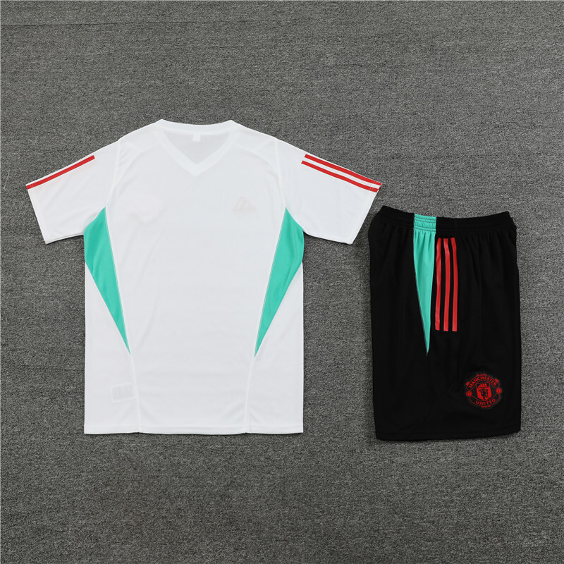 23/24 short-sleeved Manchester United white summer training suit Kids size [with green version]