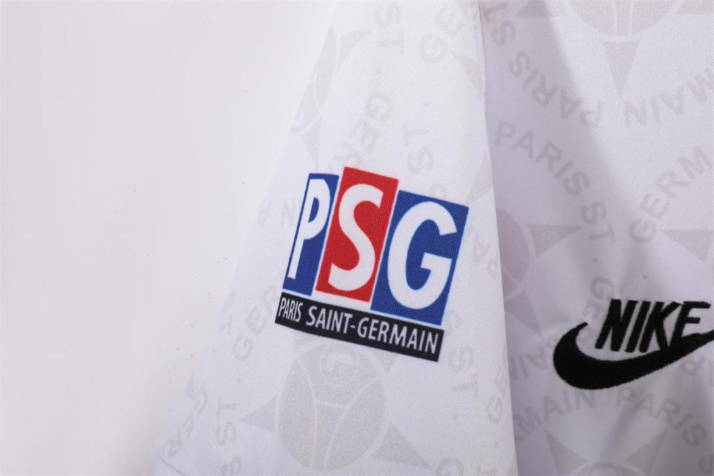 1995/96 PSG Away Retro Jersey