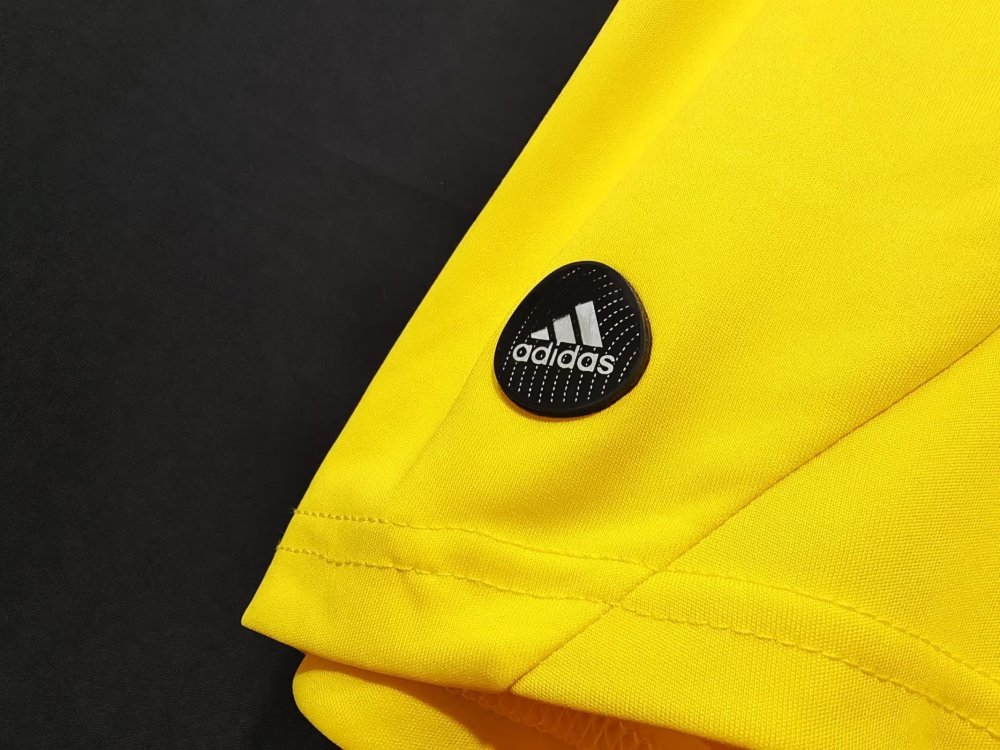 2011/12 Real Madrid Retro Jersey Goalkeeper Yellow