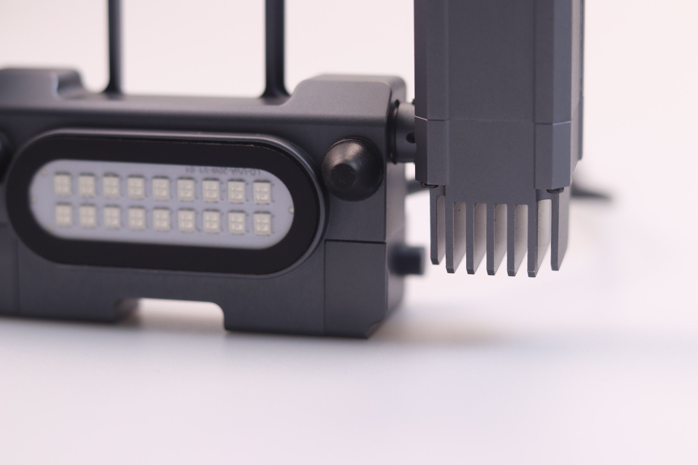 XL-3,XH-Nexus,XL-3 Drone Lighting Payload | Gimbal Auto Tracking | XH-Nexus