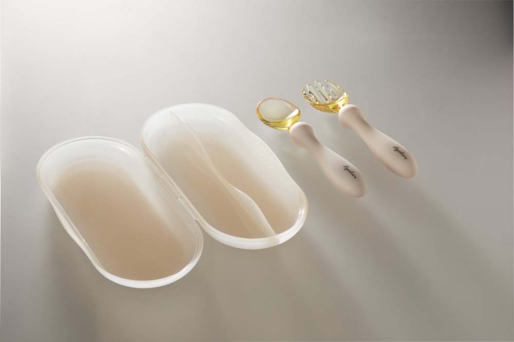 Royalcare Baby Feeding Training Set - Bendable Silicone Ingot-Shaped Spoon