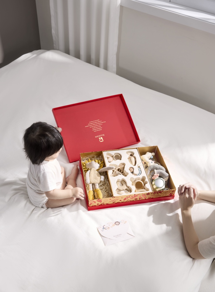 Royalcare Newborn Soothing & Teething Gift Set – Love is the Most Beautiful Gift