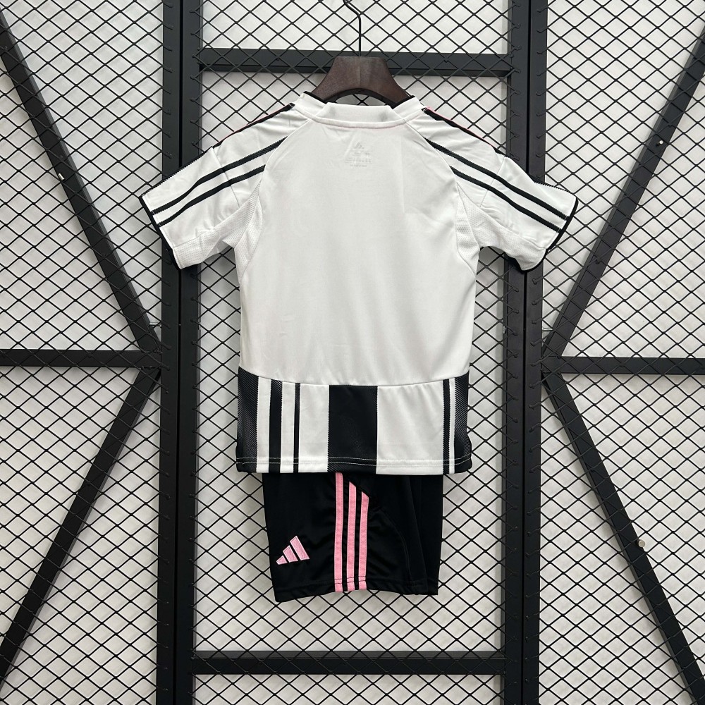 2025-2026 KIDS Juventus FC Home Football Shirt 1:1 Thai Quality