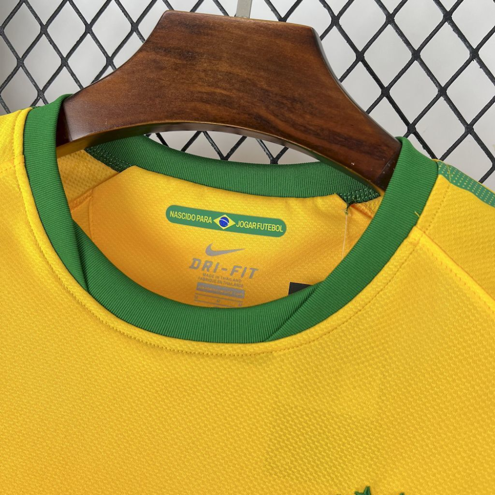 2010 Brazil Retro Home Football jersey Fan edition 1:1 China Quality