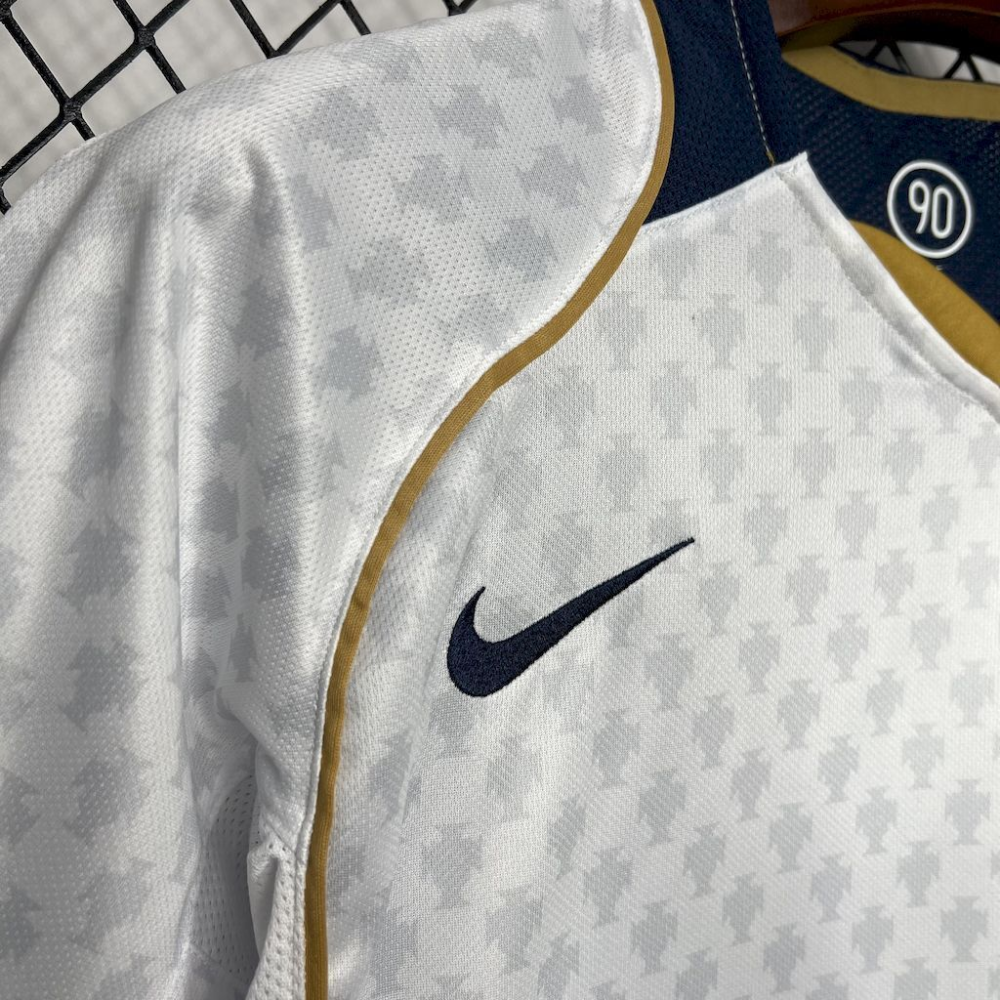 2004 Portugal Retro Away Football jersey Fan edition 1:1 China Quality