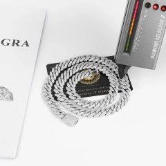 Light Yellow Gold Color