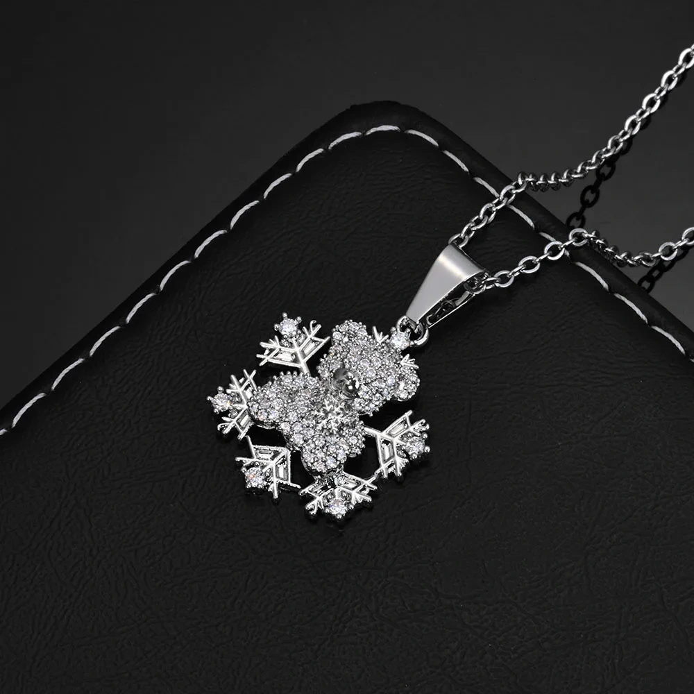 ESKEEM Bear Shape Snowflake Pendant Necklace Silver Plated Iced Out Zircon Charm Pendant for Christmas Gift Jewelry