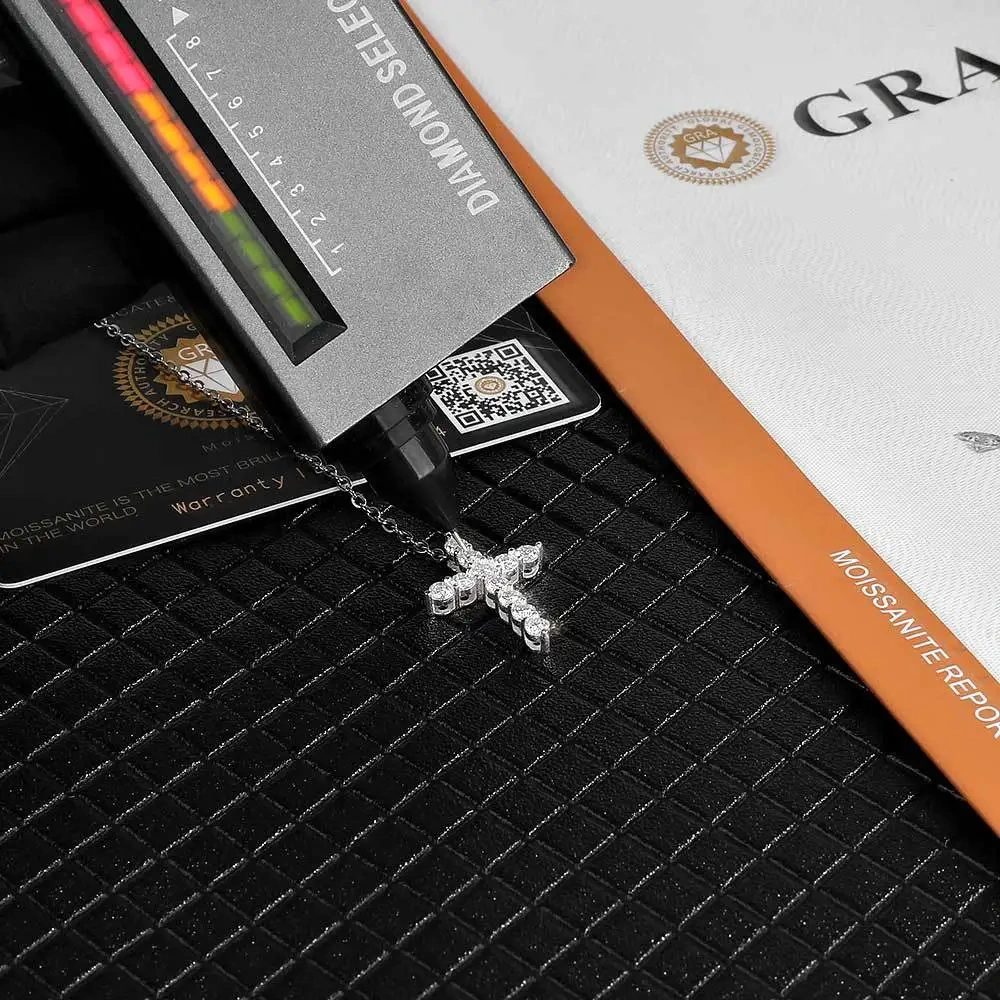 Full Moissanite Cross Pendant Necklace Stainless Steel O-Chain Plated 18k White Gold S925 Sterling Silver Necklace For Women
