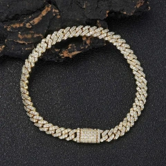 Light Yellow Gold Color