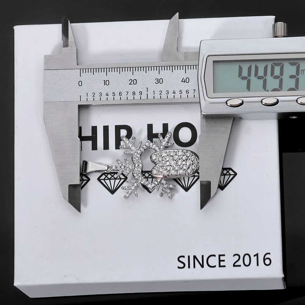 ESKEEM Fashion Iced Out White Gold Plated Diamond Tongue Shape Snowflake Pendant Necklace for Men Women Christmas Jewelry Gift