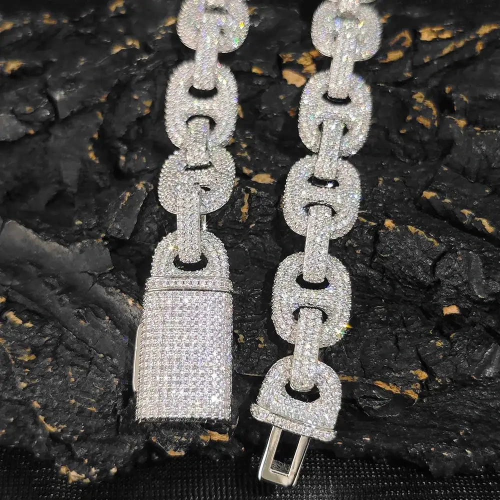 Iced Out Pig Nose Bubble Bracelet Shiny Zircon 16mm Cuban Link Bracelet Silver Plated Brass Hip Hop Jewelry for Men and Women