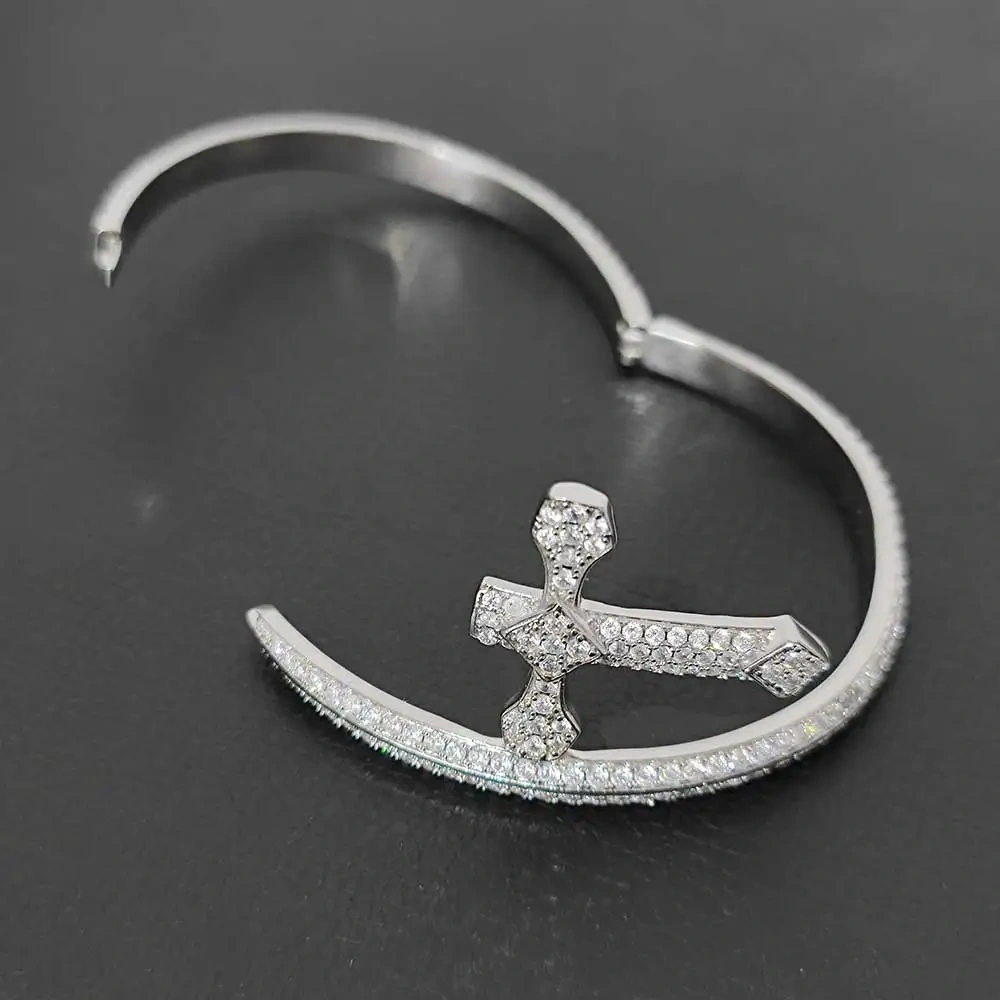 New Design Full Iced Sword Shape Bracelet Bling Brass Zircon 18K Gold Plated Bangle Fashion Women Man Jewelry