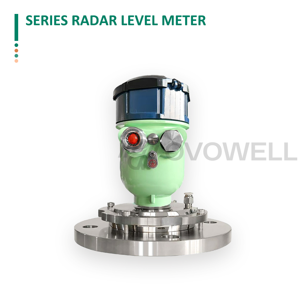 OVOWELL 80GHz radar level meter mounted on a poultry feed silo