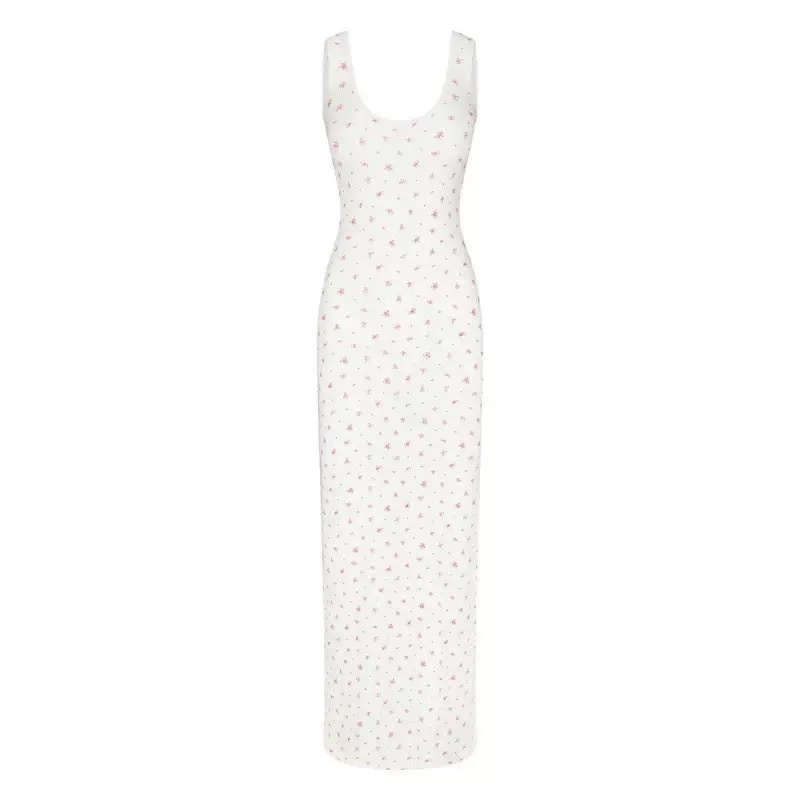 XOXO Minimal Ribbed Backless Dress – Sleek, Soft & Curve-Defining