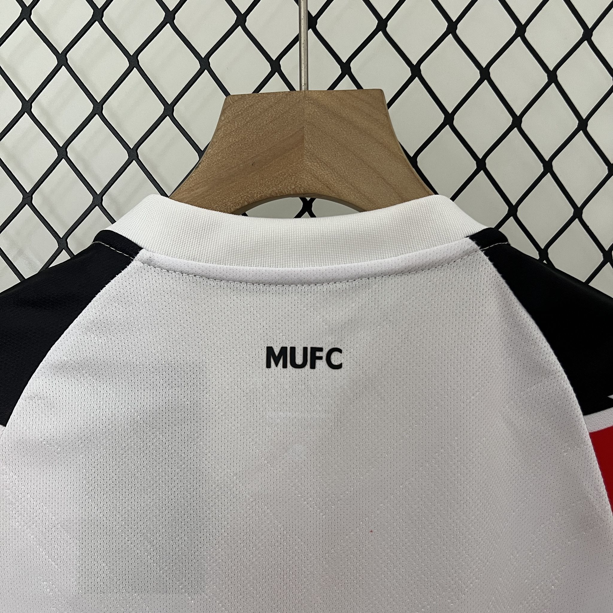 Manchester United 10-11 Away Champions League Retro Kids Kits Youth Apparels Jersey