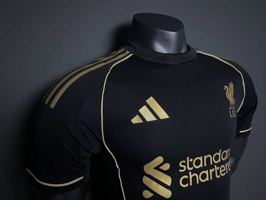 Adidas Liverpool Men's Football Jersey Player Version 25-26