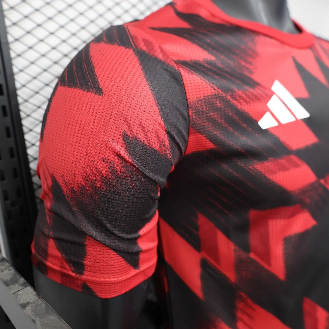 Manchester United training uniforms Football Shirt 2025/2026 Player Version
