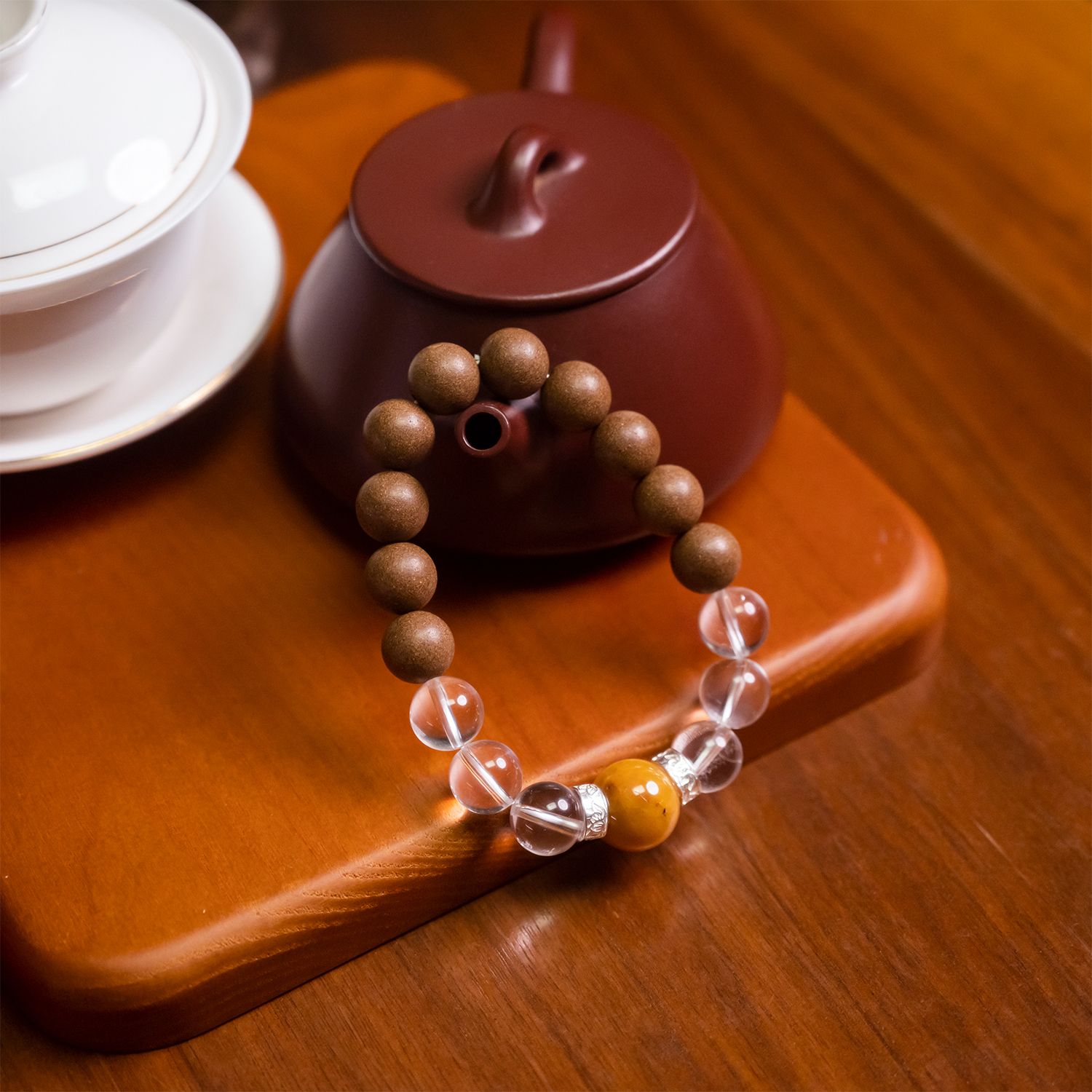 Aromatic Crystal Guardian Bracelet – White Quartz & Golden Obsidian Energy Jewelry