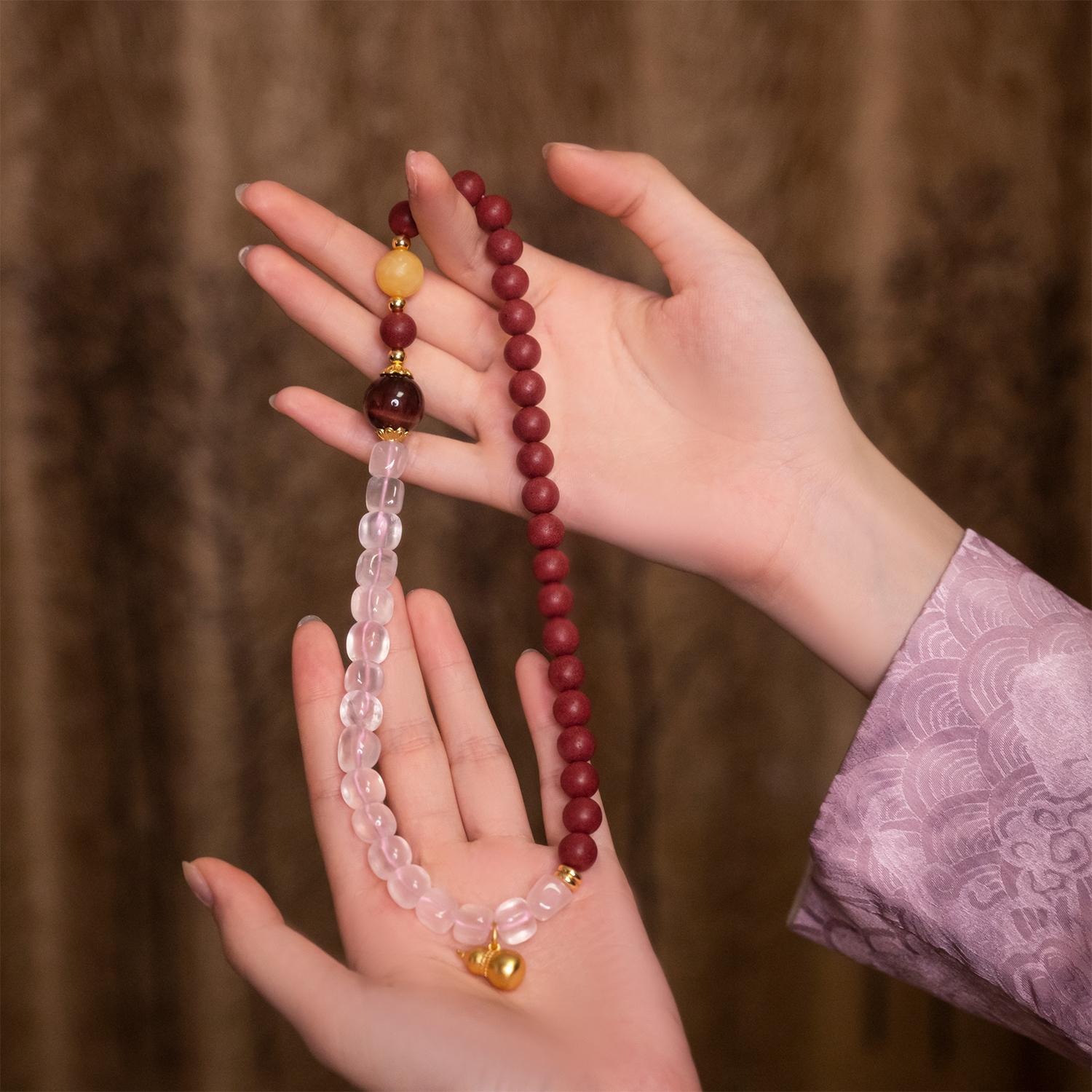 Rose Quartz Aroma Bracelet – “Poetic Glow of Crystal & Incense”