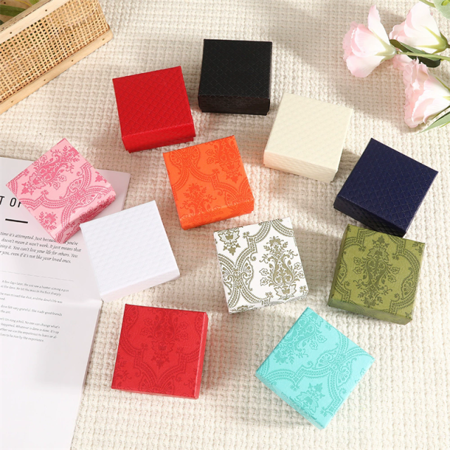 Moyi Custom Square Lid & Base Jewelry Paper Gift Box Ideal For Ring Necklace