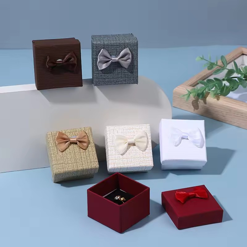 Moyi Packaging Luxury Paper Jewelry Box With Bow Custom Colors For Rings & Earrings