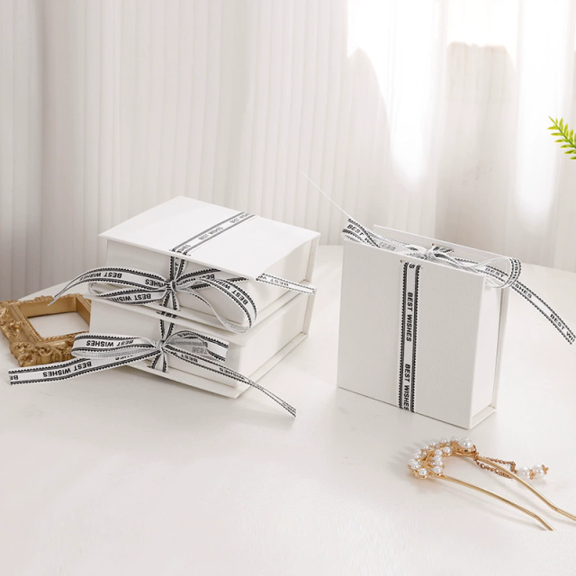 Custom Elegant Ribbon-Tied Jewelry Box For Rings & Necklaces By Moyi Packaging