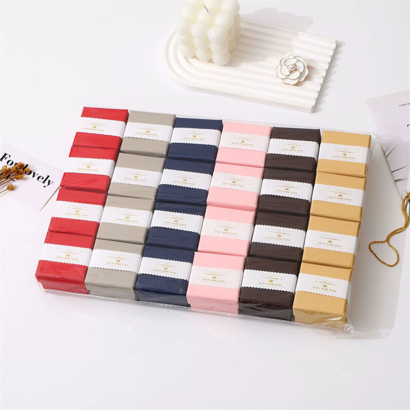 Premium Textured Jewelry Packaging Box Custom Lable & Size Options By Moyi