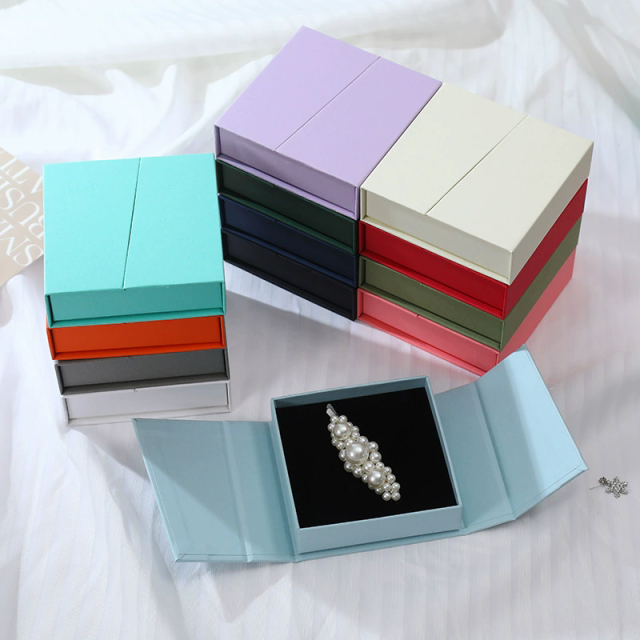 Magnetic Closure Flip Top Jewelry Box Matte Paper Gift Packaging By Moyi