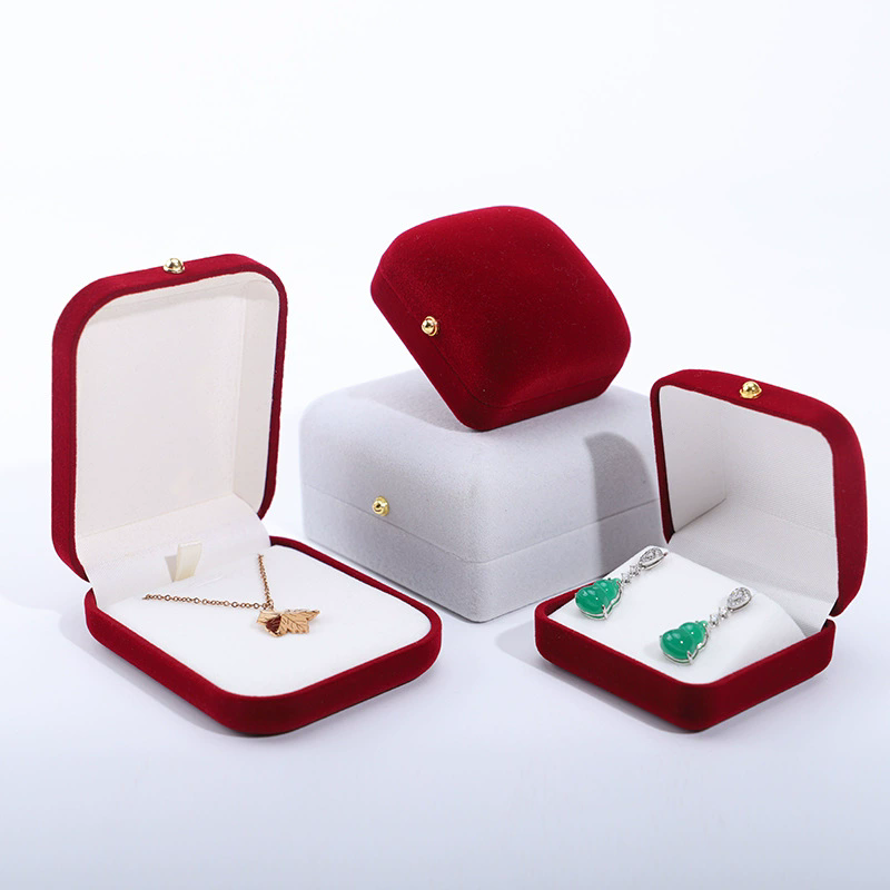 Moyi Packaging Custom Multi-Type Velvet Jewelry Box Set Premium Ring Necklace Bracelet Packaging