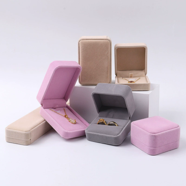 Moyi Packaging Multi-Color Velvet Jewelry Box Set Versatile Ring & Necklace Box