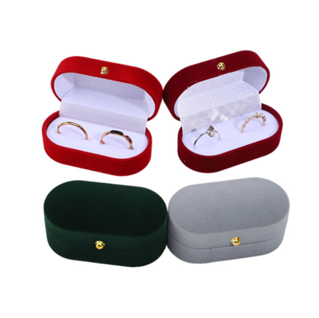 Wholesale Oval Velvet Ring Box Luxury Double Ring Packaging By Moyi