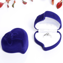 Moyi Custom Color Heart Velvet Ring Box Rose Design Jewelry Gift Box For Proposal