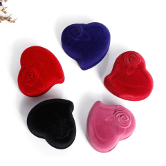 Moyi Custom Color Heart Velvet Ring Box Rose Design Jewelry Gift Box For Proposal