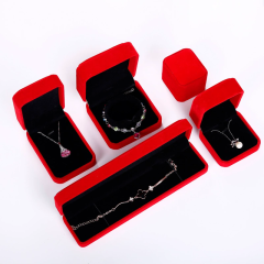 Moyi Custom Velvet Jewelry Box Premium Ring Earring & Necklace Packaging