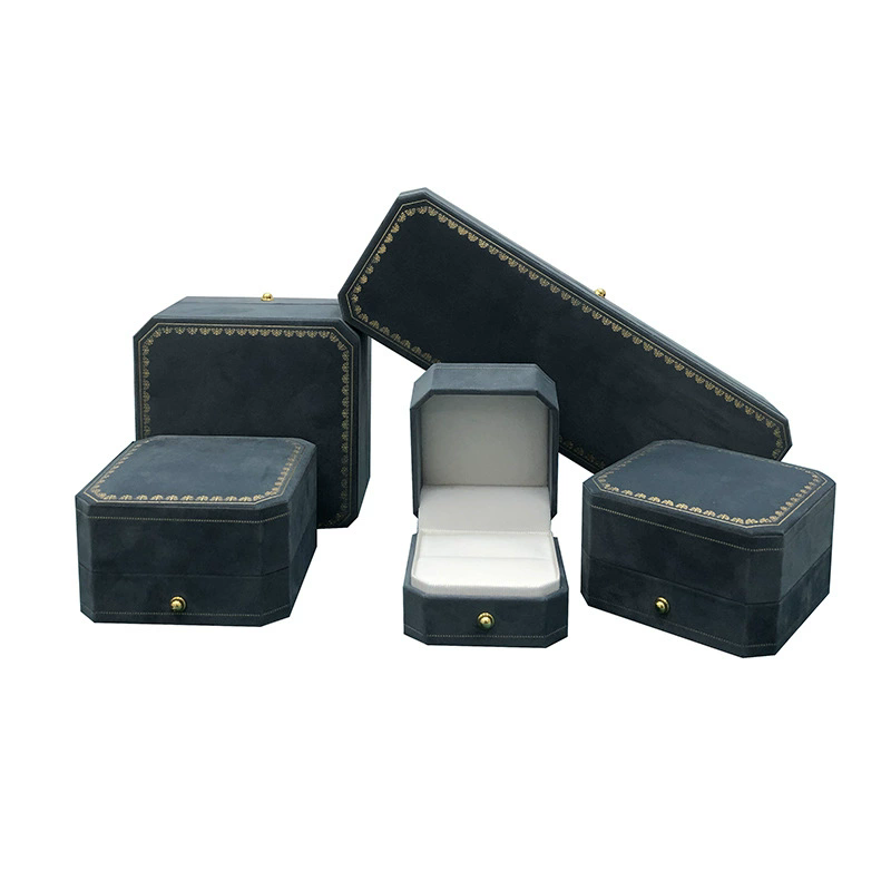 Moyi Luxury Velvet Jewelry Box Engagement Ring Holder Customizable Jewelry Storage Organizer