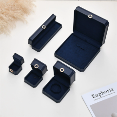 Moyi Elegant Leather Jewelry Display Box Set With Gold Accent Custom Logo For Retail & Wedding