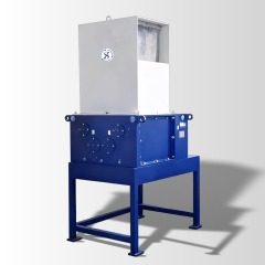 Triturador de quatro eixos