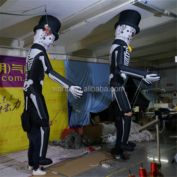 Walking Inflatable Skull Puppet With LED for Parade Halloween Decoration
