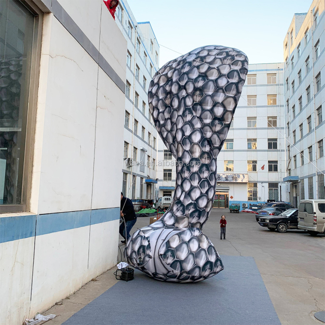 Giant Inflatable Snake Model for Nightclub Bar Decoration