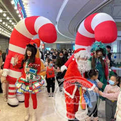 Giant Inflatable Christmas Ornament and Inflatable Santa Claus Mascot Costume  for Christmas Decoration Parade