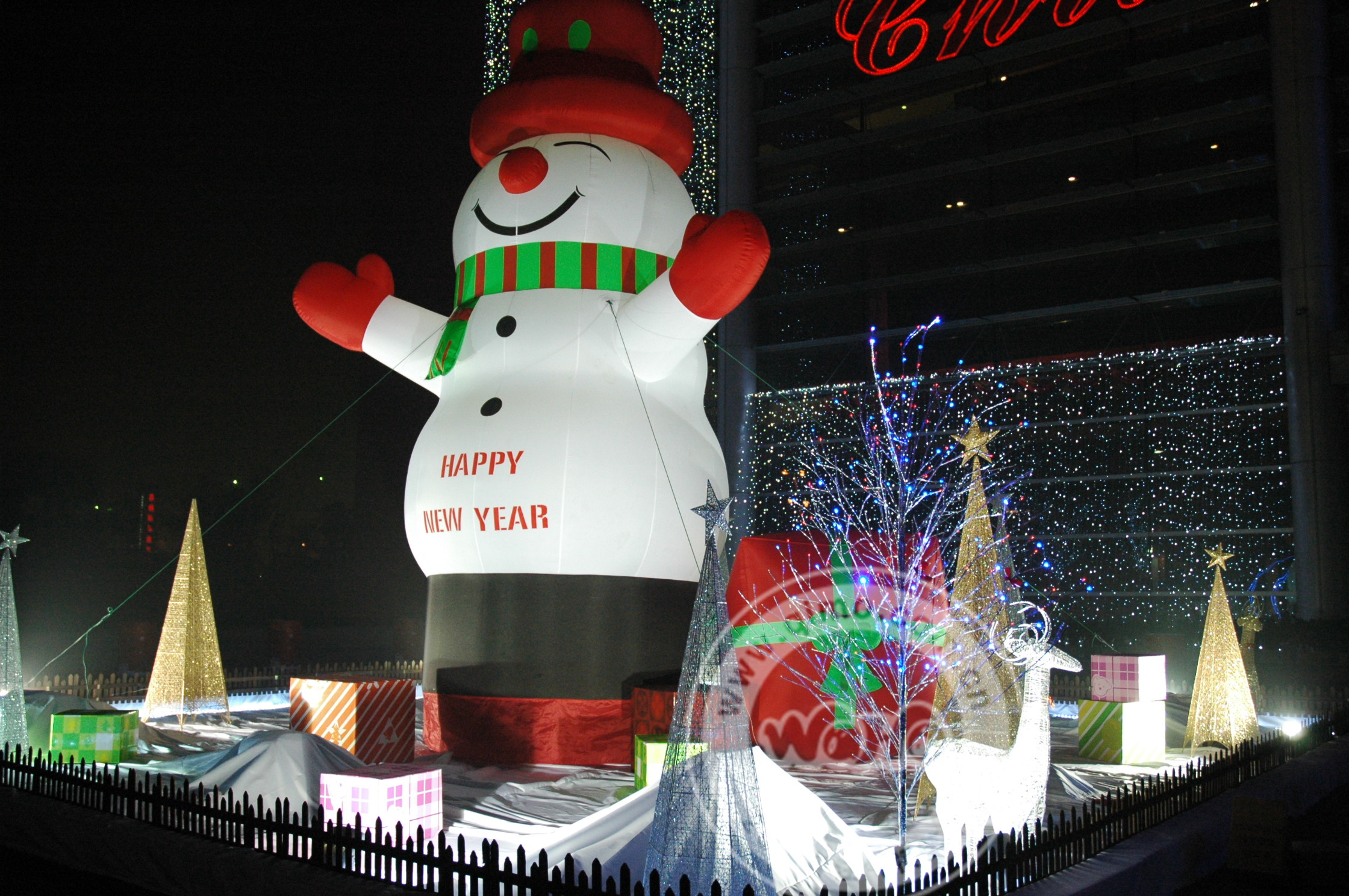 OEM Giant PVC Inflatable Santa Claus Christmas Decorations Balloon Model Outdoor Events Parties Blower Accessory Shippable Sea