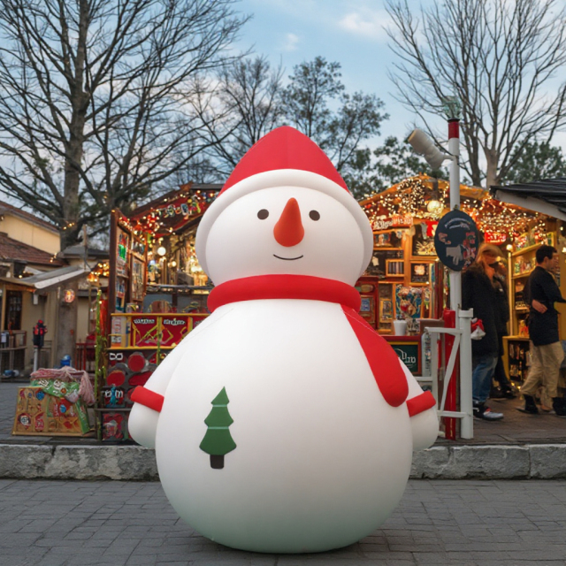 Christmas Snowman Inflatable Indoor Outdoor Decoration Inflatable Snowman Giant Inflatable Toys