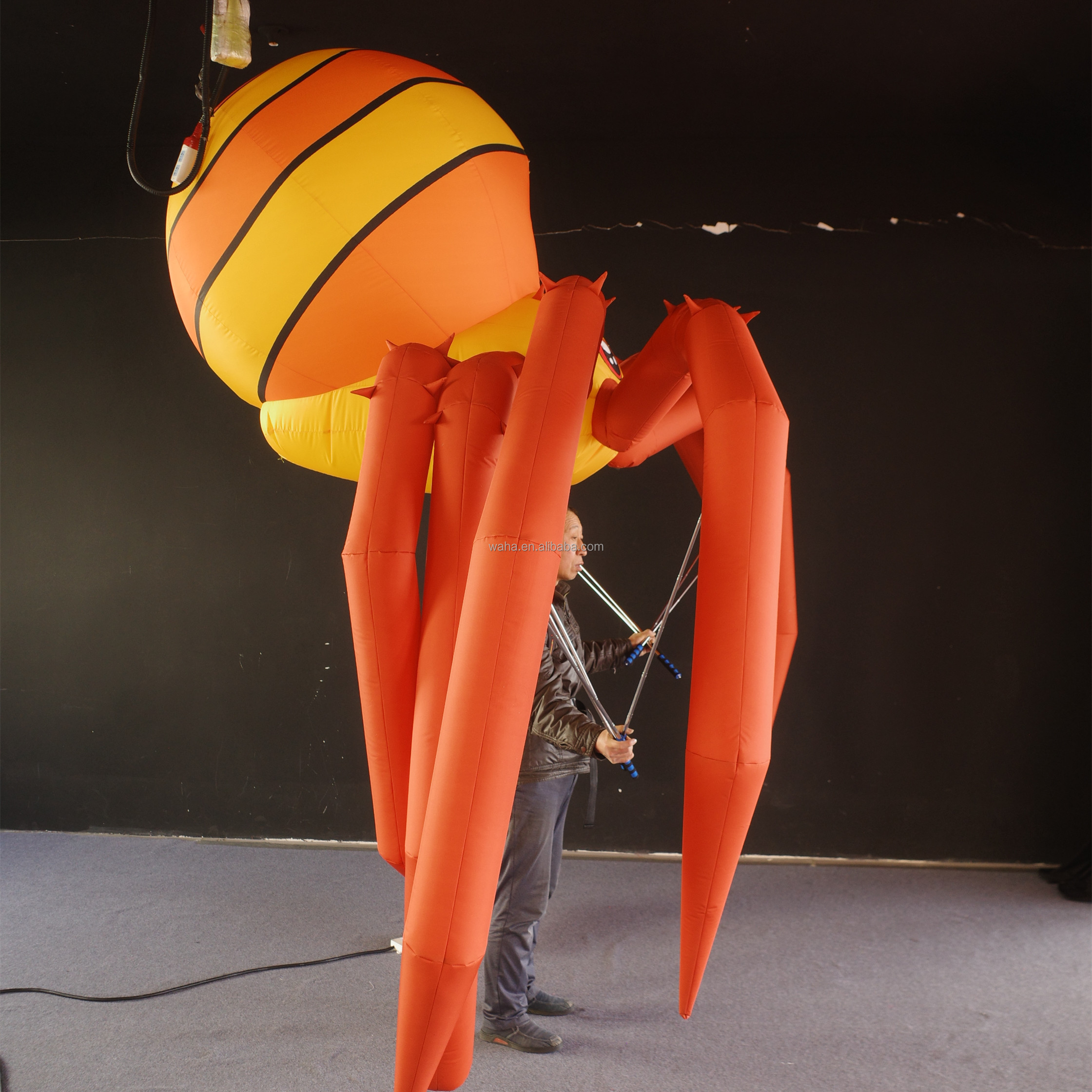 Parade Puppet Inflatable Orange Spider Costume Inflatable Spider Puppet for Halloween Decoration