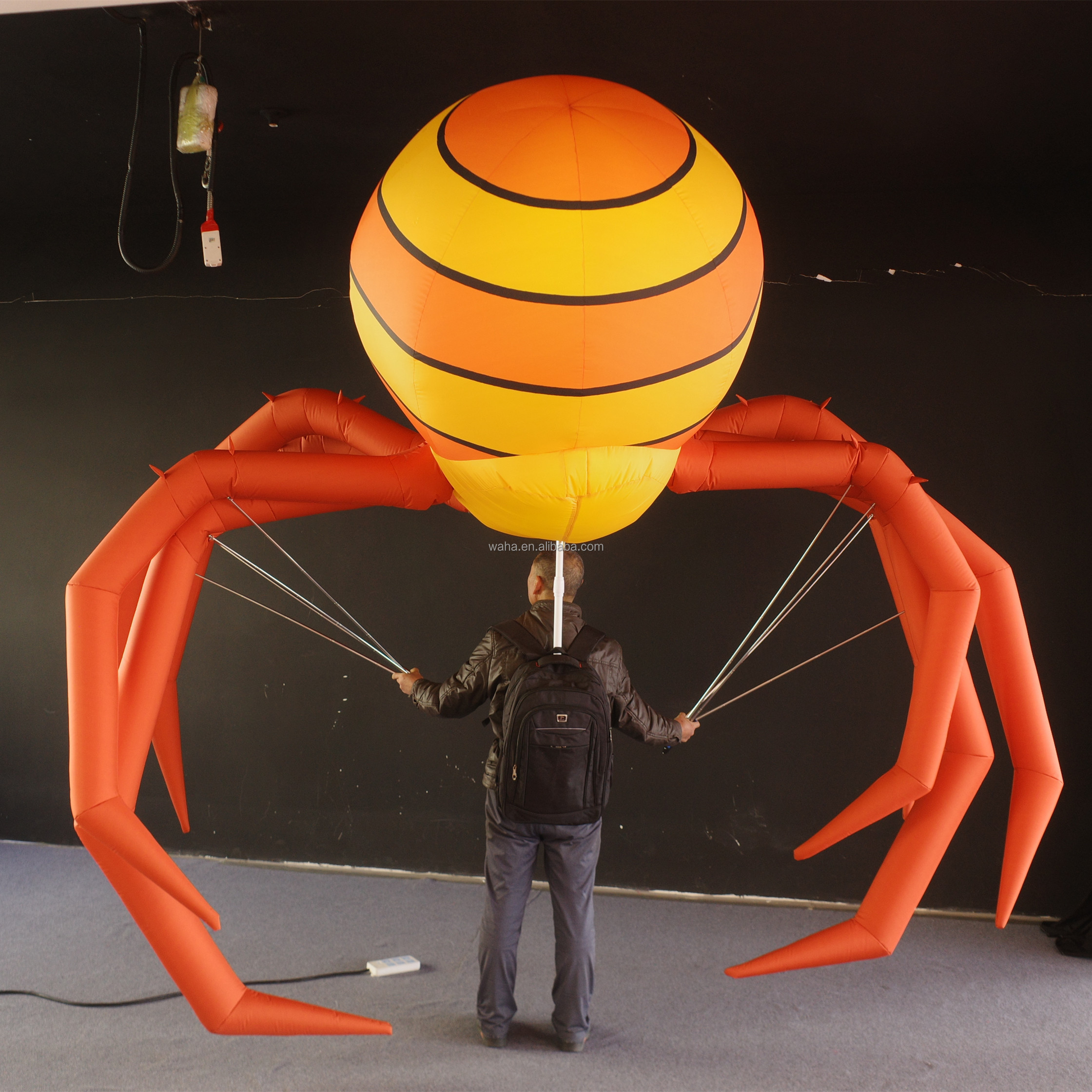 Parade Puppet Inflatable Orange Spider Costume Inflatable Spider Puppet for Halloween Decoration