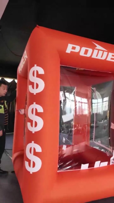 Promotional activities, customized for customers, the inflatable tents are used for large events, company team-building to enhance the atmosphere, and as holiday benefits.