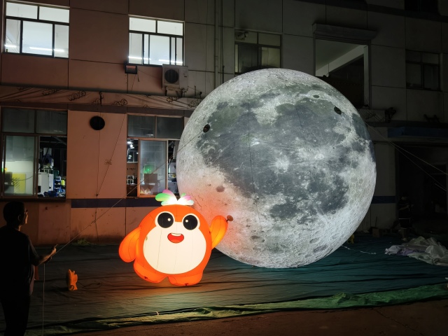 Decorative LED Lighting Planet Balls Inflatable Hanging Planets for Party Decorations