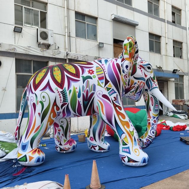 Customized New Design Giant Blow up Animal Custom Advertising Inflatable Elephant Large Inflatable Animal Model