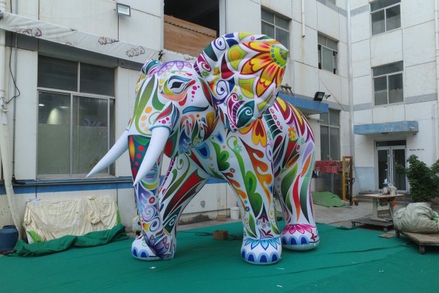 Customized New Design Giant Blow up Animal Custom Advertising Inflatable Elephant Large Inflatable Animal Model